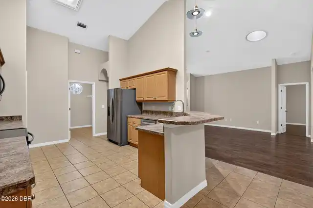 Listing Photo 17