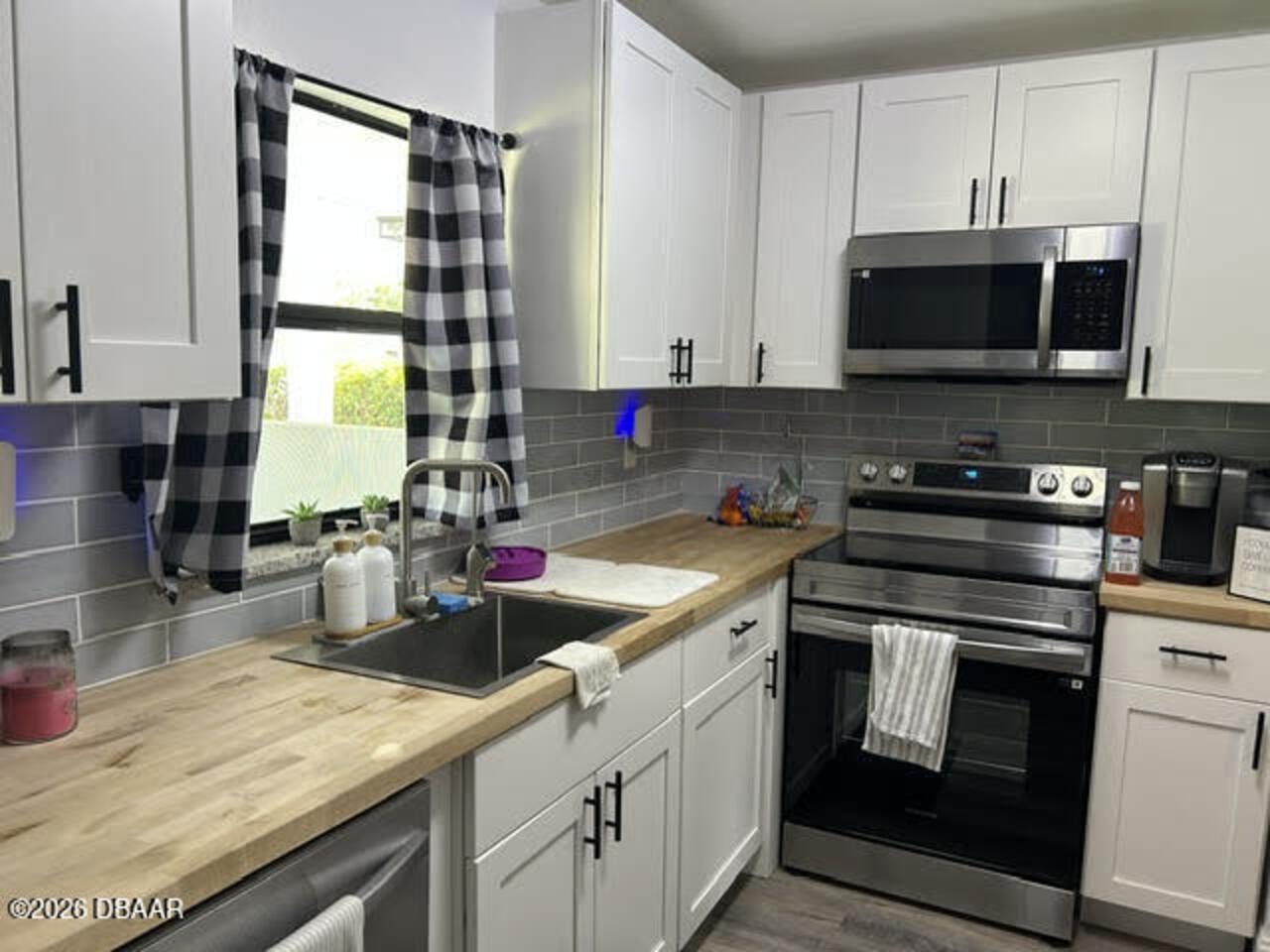 Listing Photo 7