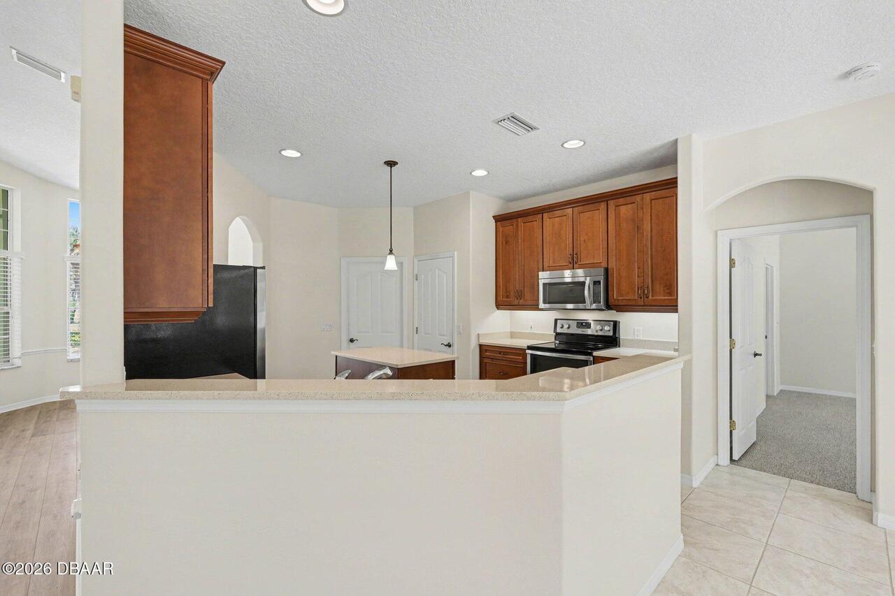 Listing Photo 9