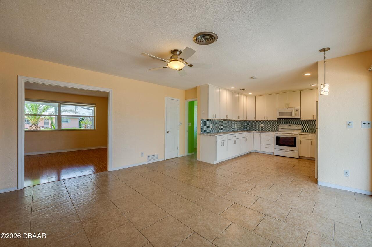 Listing Photo 14