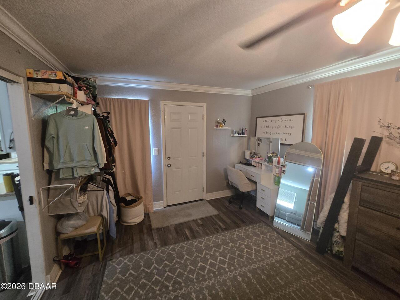 Listing Photo 10