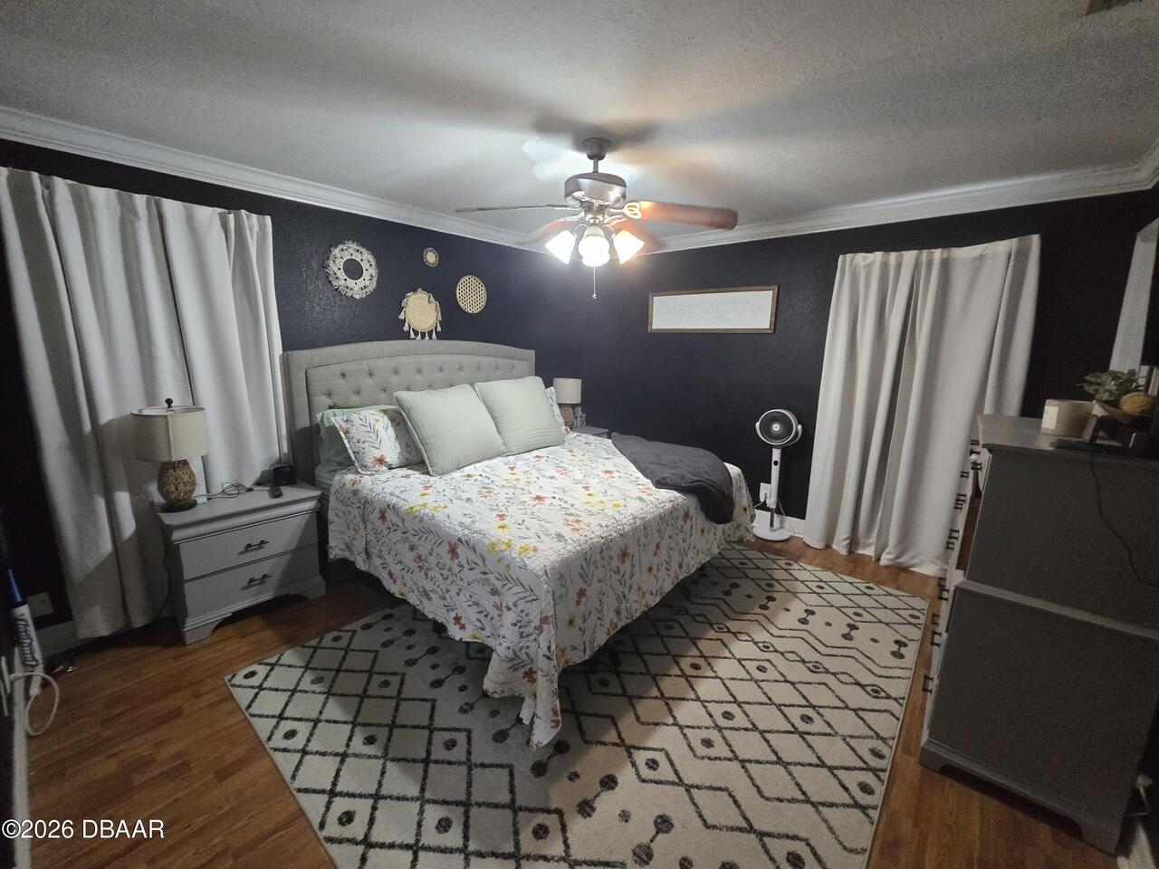 Listing Photo 11