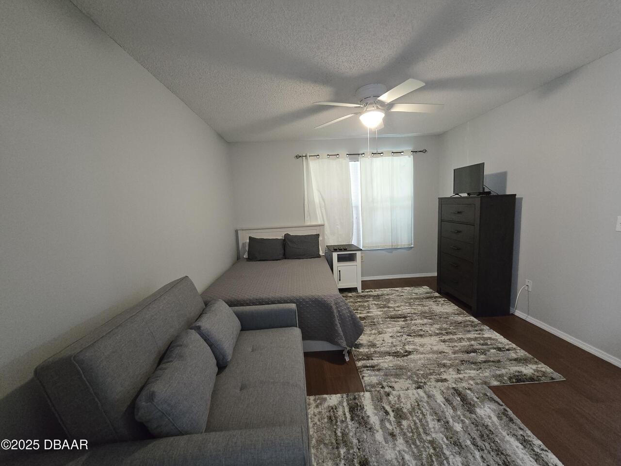 Listing Photo 7