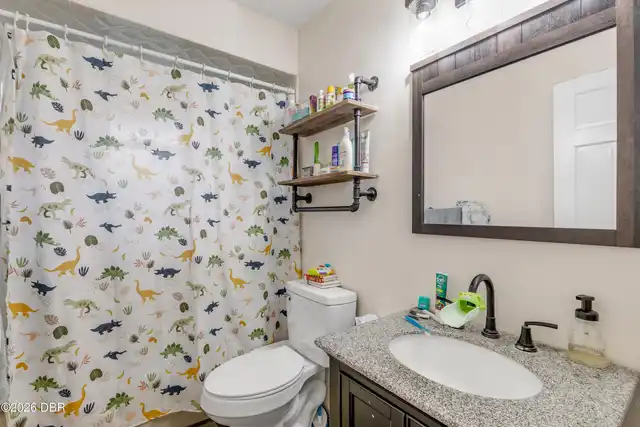 Listing Photo 18