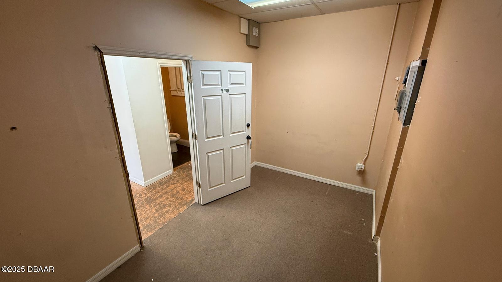 Listing Photo 10