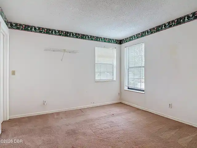 Listing Photo 32
