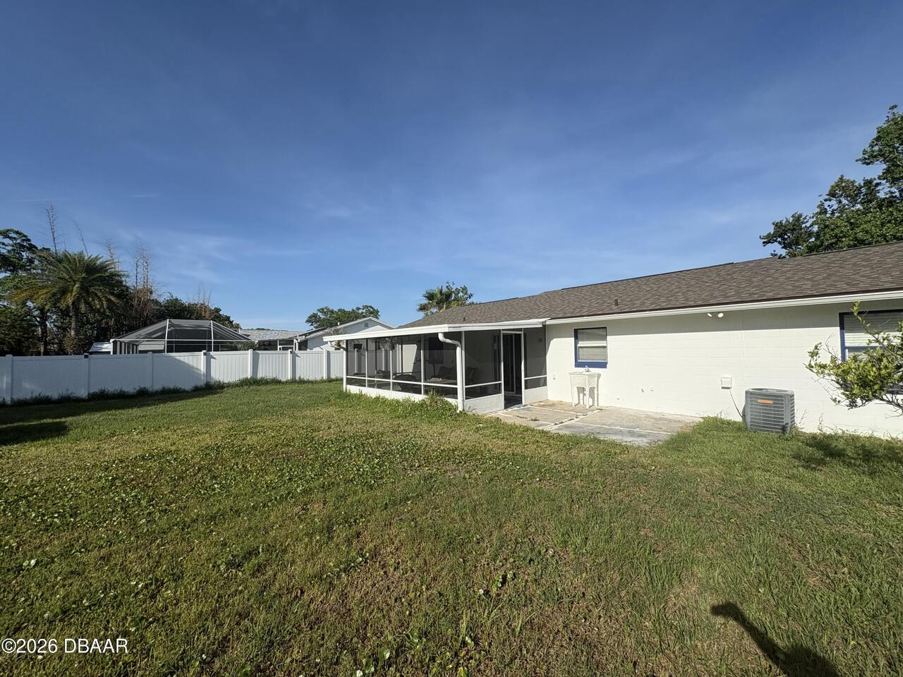 Listing Photo 11
