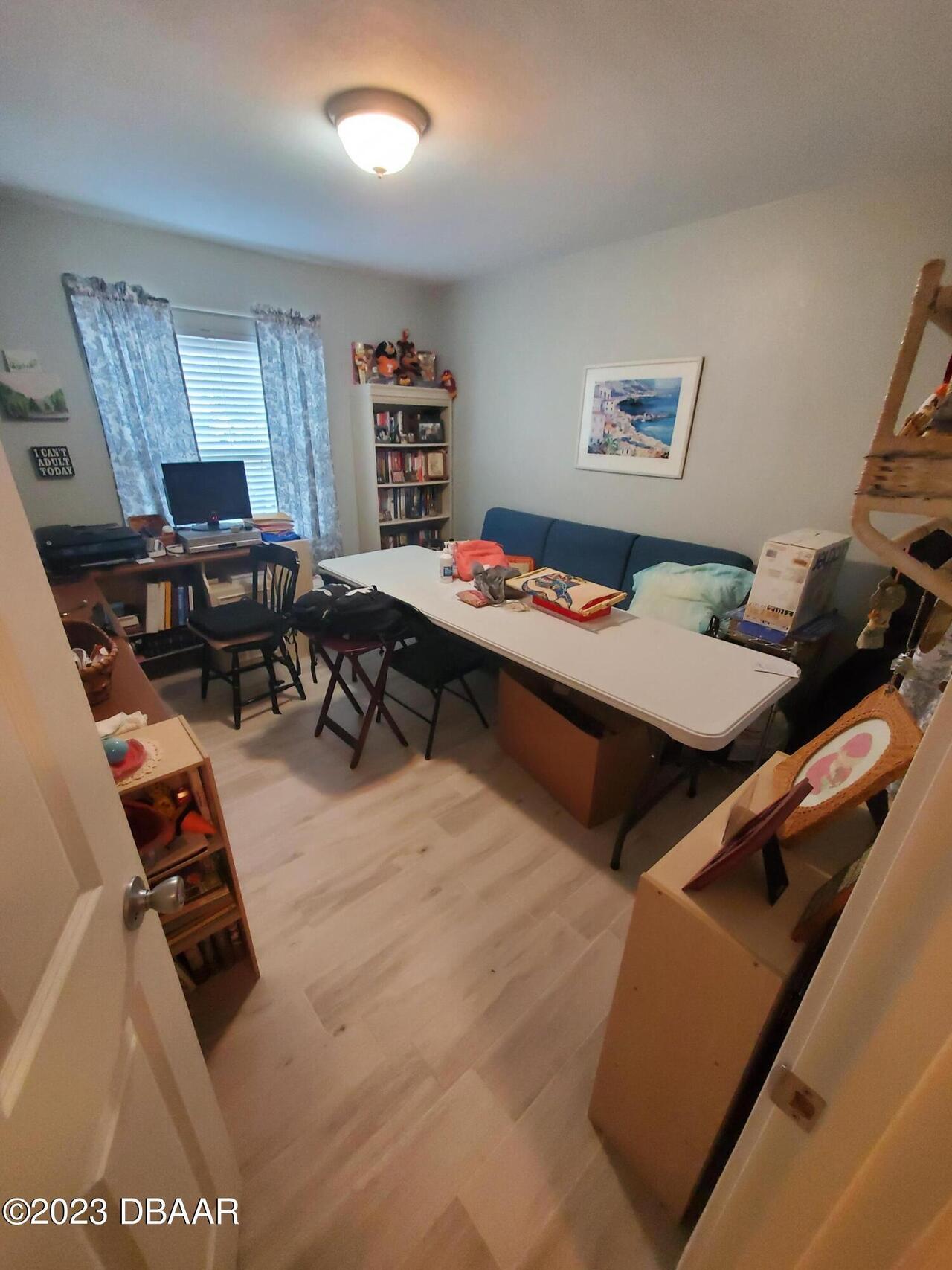 Listing Photo 11