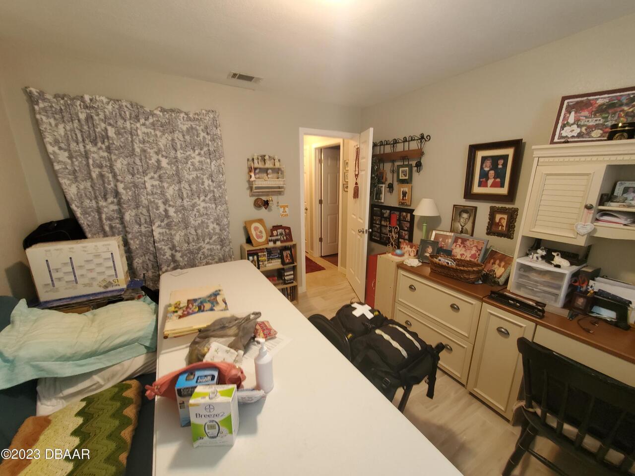 Listing Photo 12