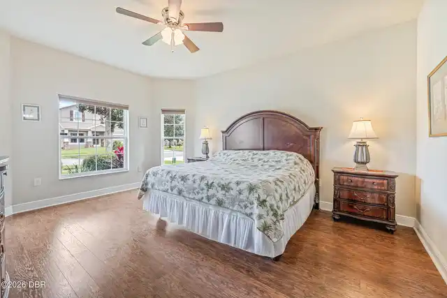 Listing Photo 8