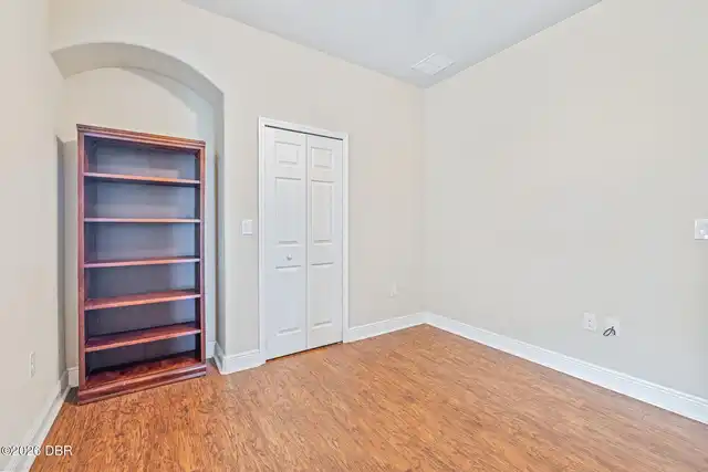 Listing Photo 25