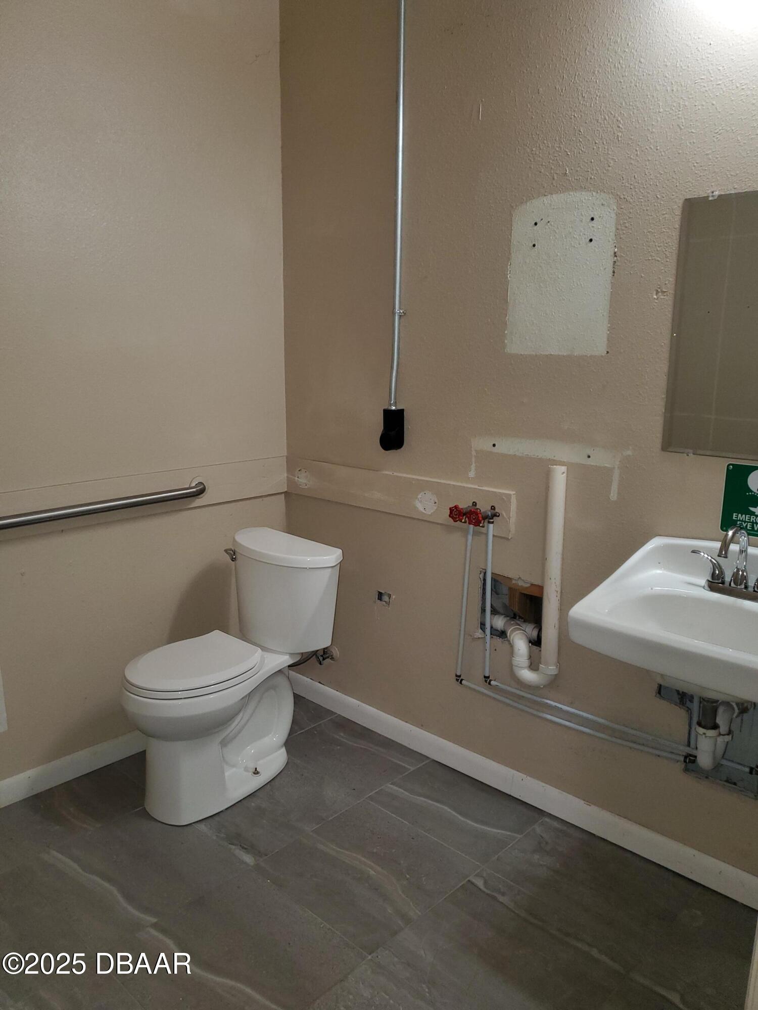 Listing Photo 9