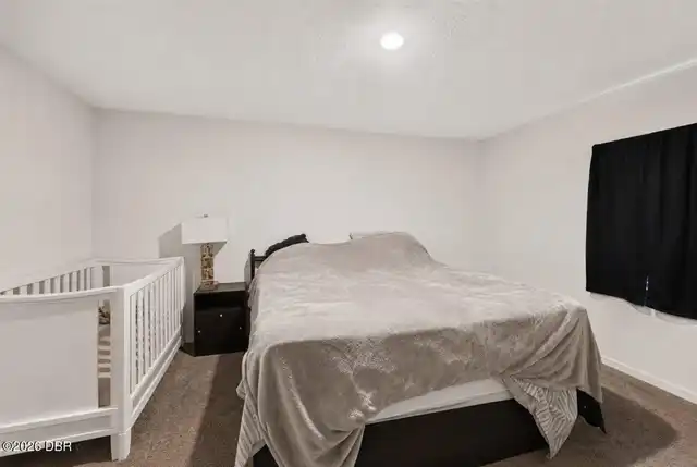 Listing Photo 17