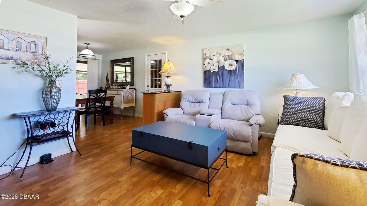 Listing Photo 8