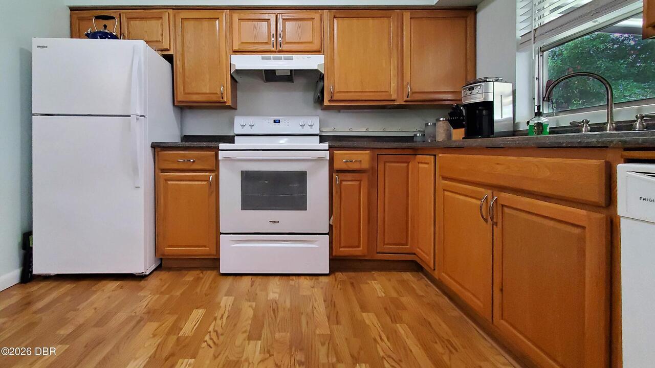 Listing Photo 25