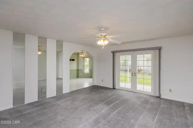 Listing Photo 18