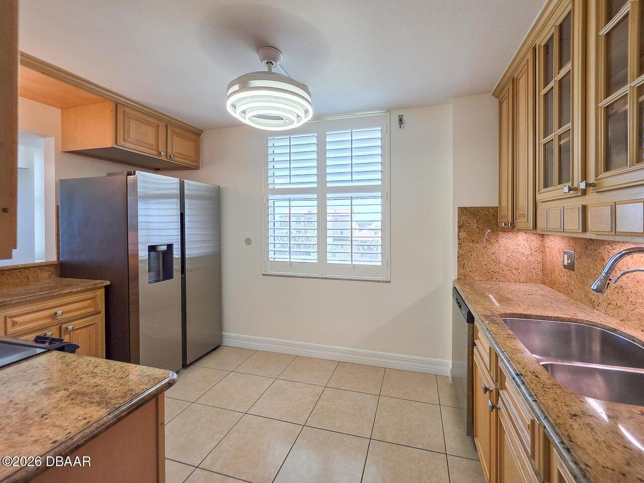 Listing Photo 12