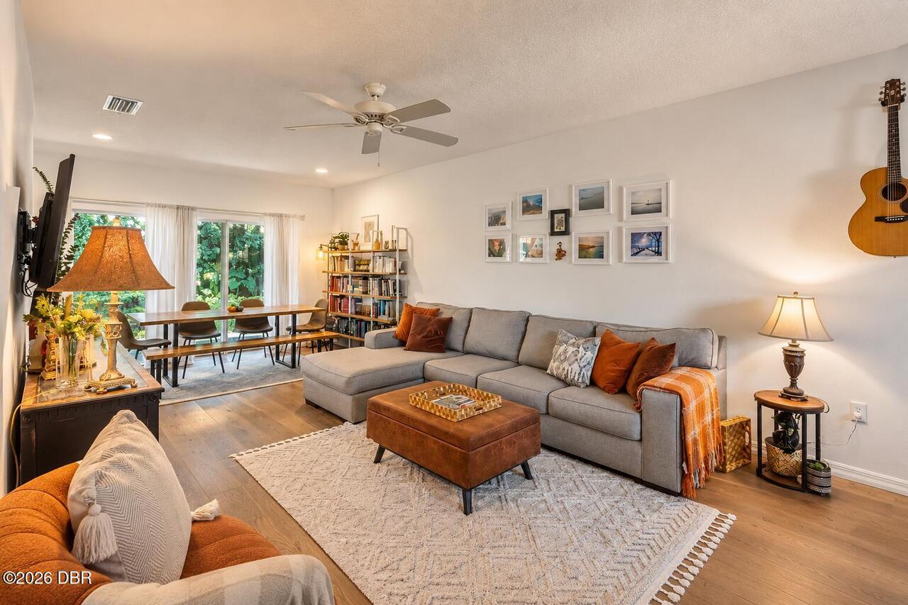 Listing Photo 9