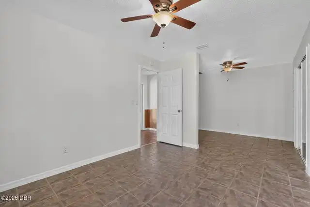 Listing Photo 34