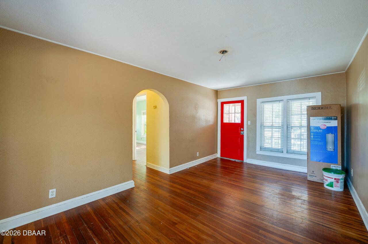 Listing Photo 6