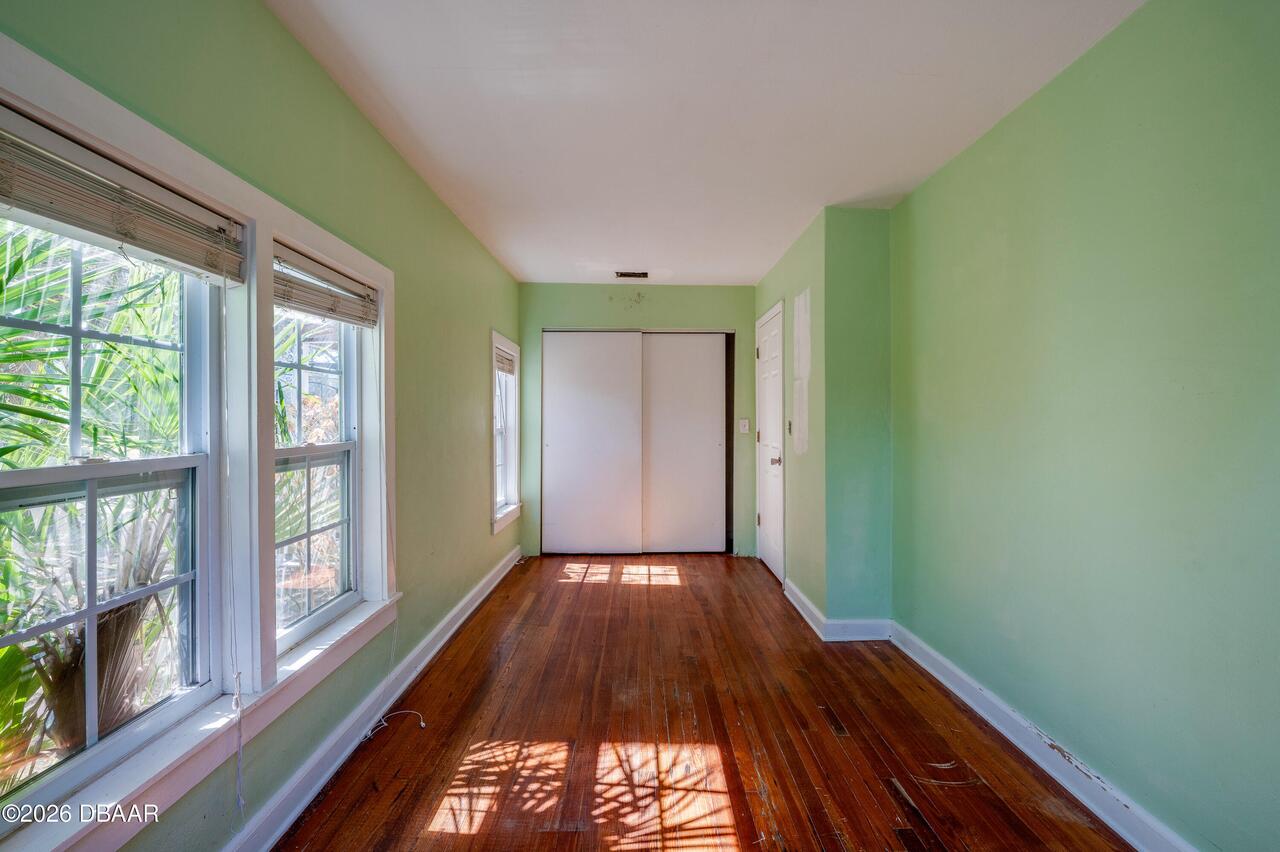 Listing Photo 16