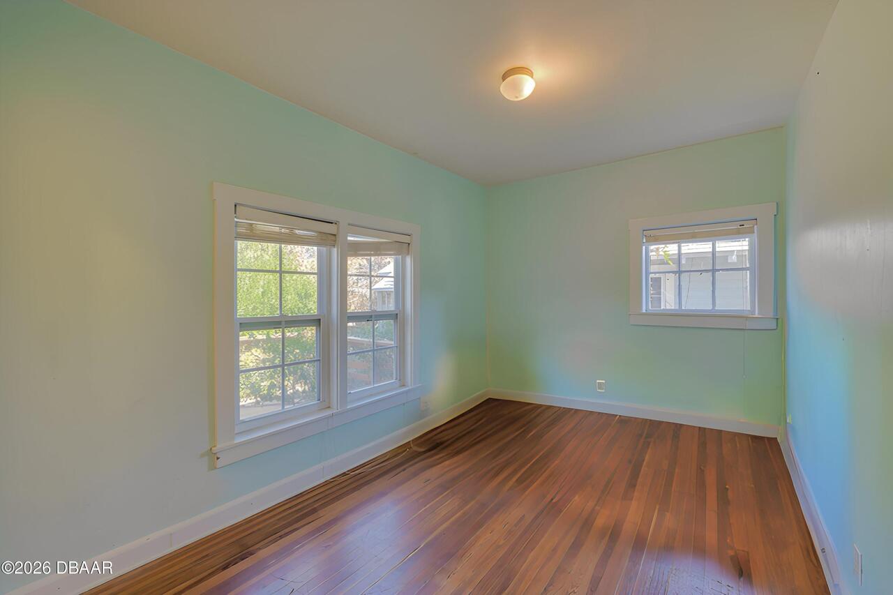 Listing Photo 17