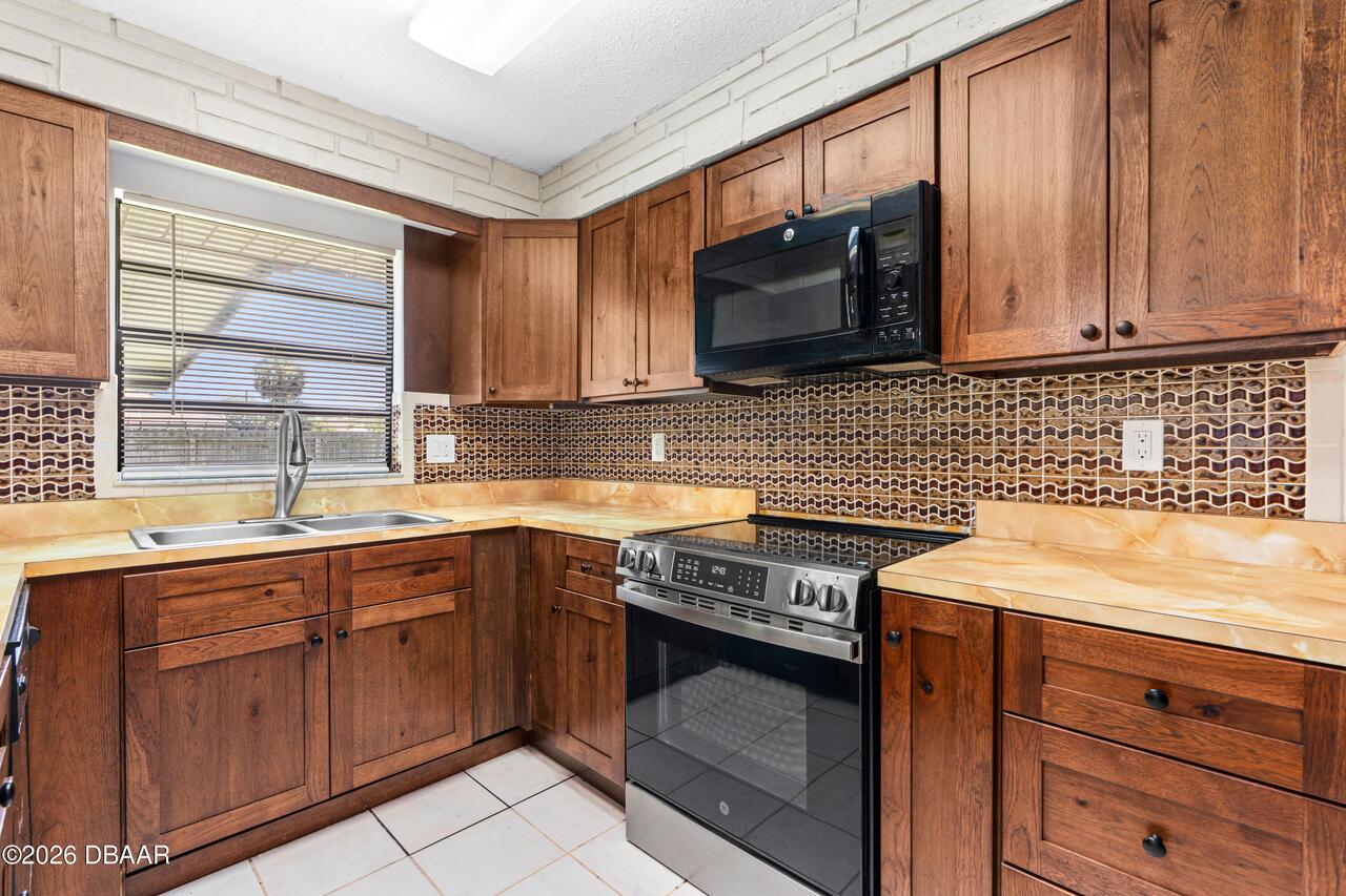 Listing Photo 15