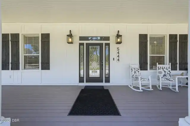 Listing Photo 10