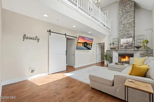Listing Photo 15