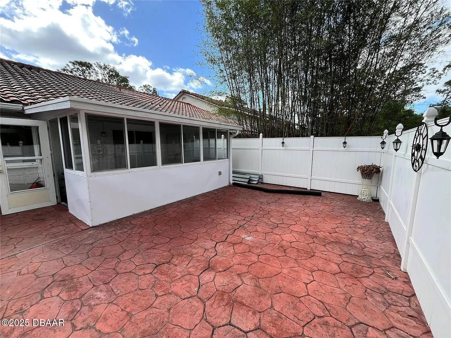 Listing Photo 12