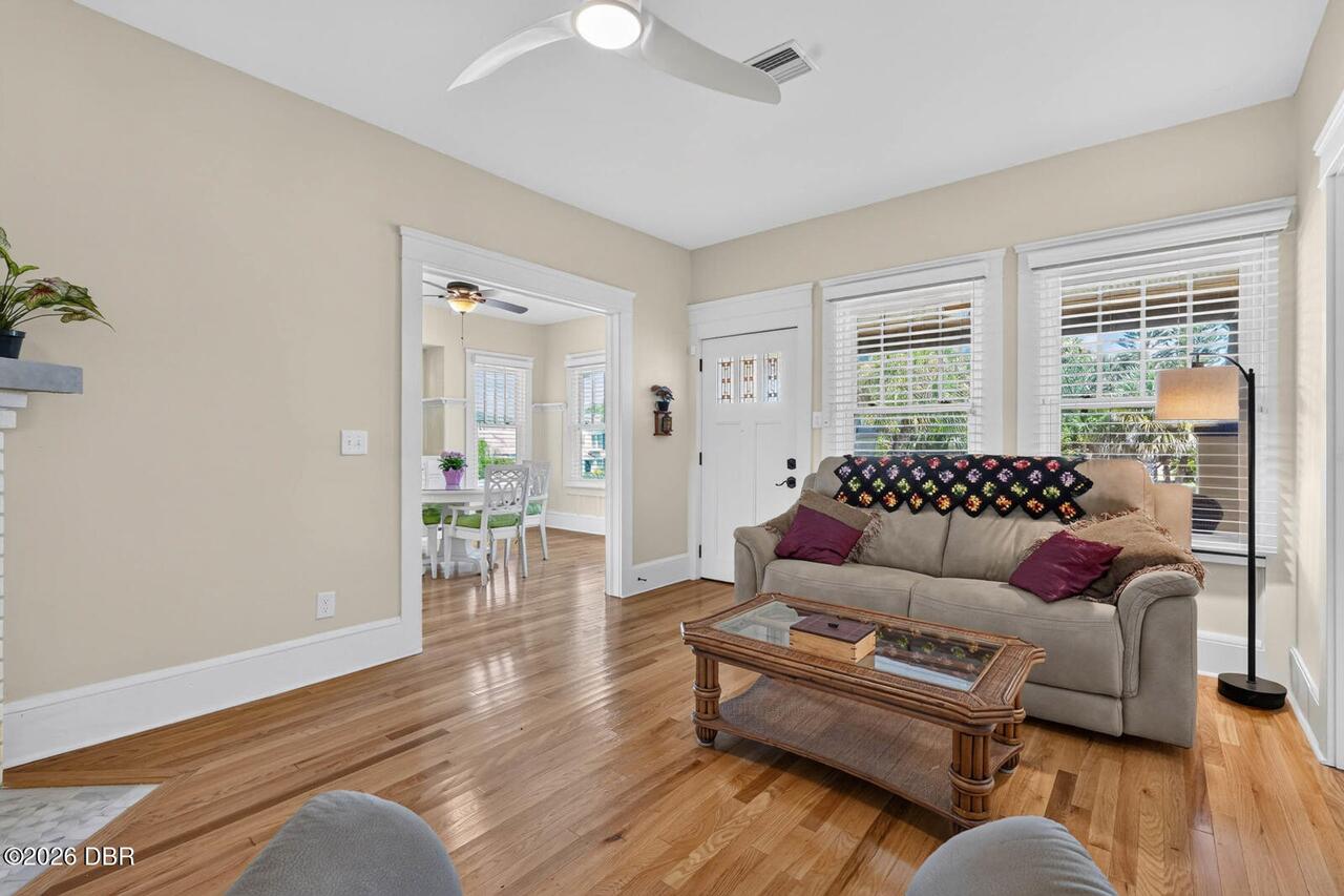Listing Photo 7