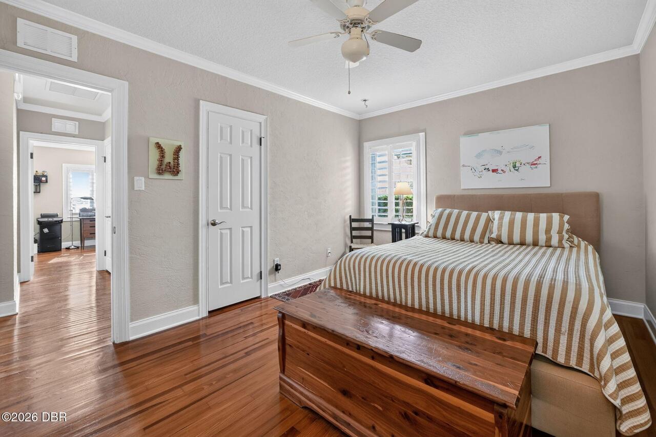 Listing Photo 19