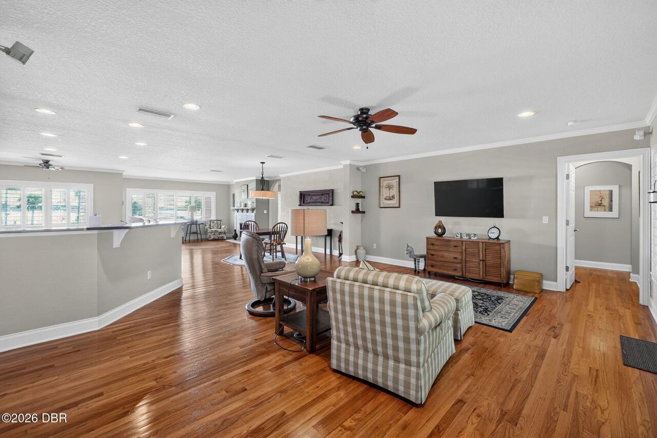 Listing Photo 23