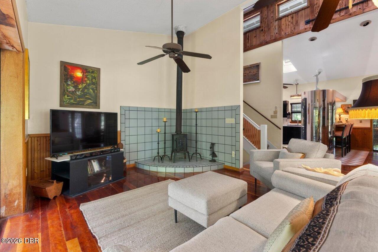 Listing Photo 8