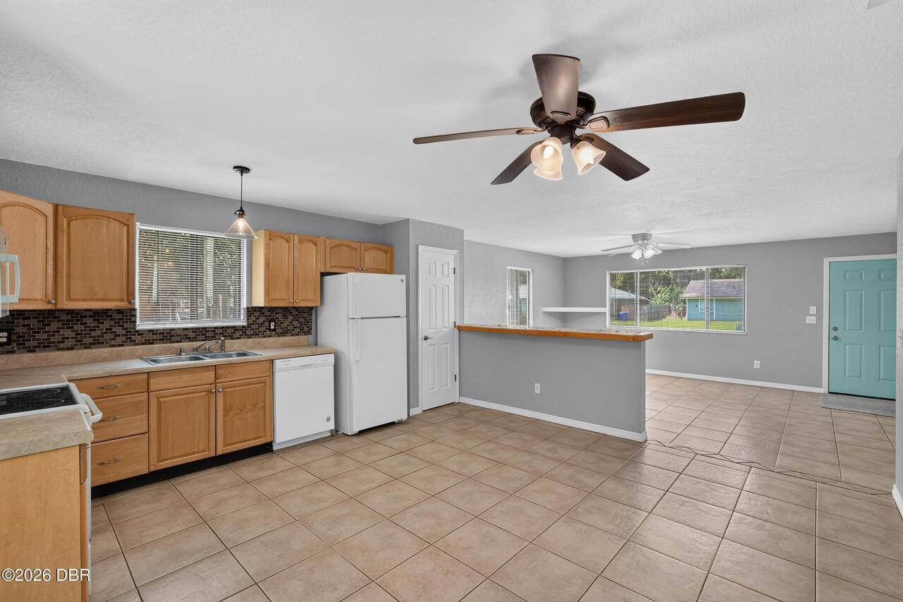 Listing Photo 9