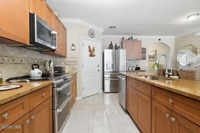Listing Photo 15