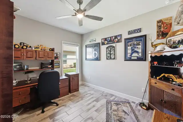 Listing Photo 11