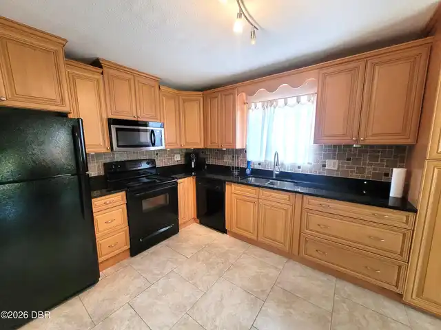Listing Photo 13