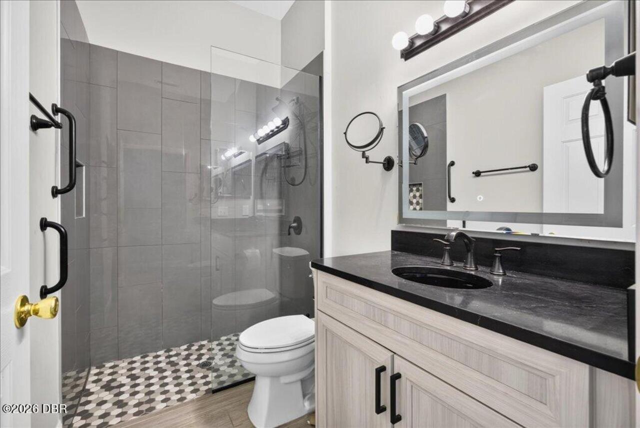Listing Photo 23