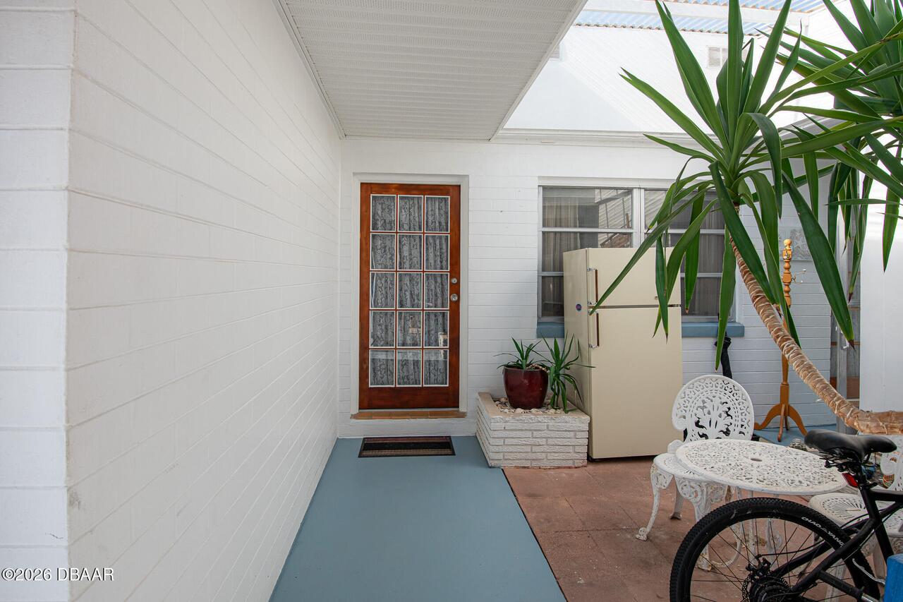 Listing Photo 8