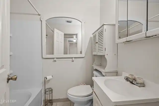 Listing Photo 8