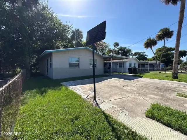 Listing Photo 10