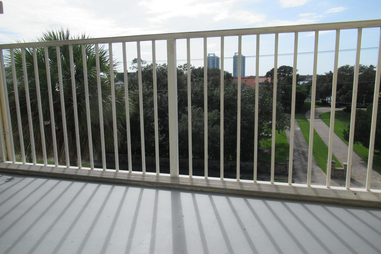 Listing Photo 14