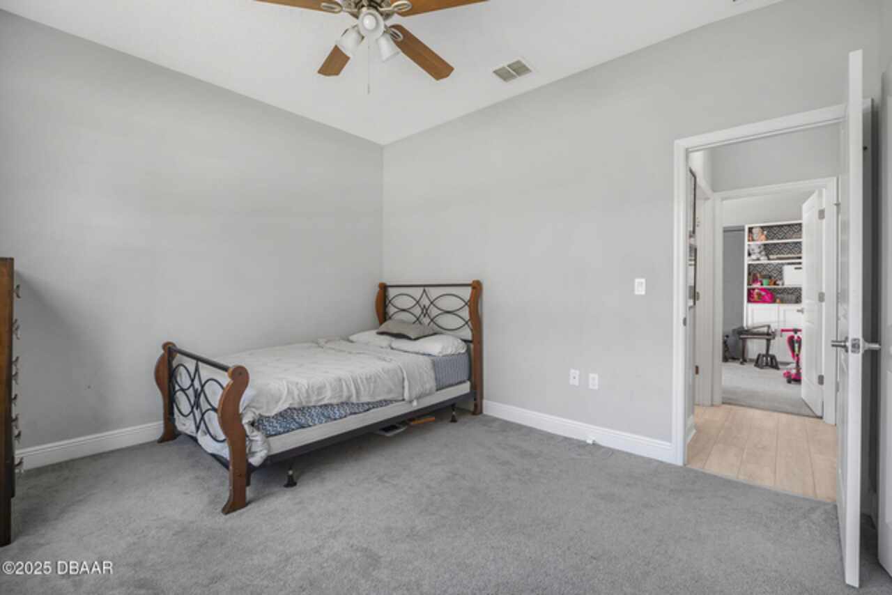 Listing Photo 14