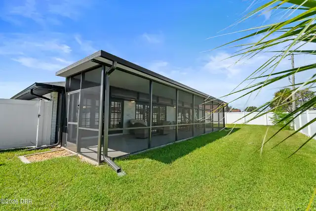 Listing Photo 18