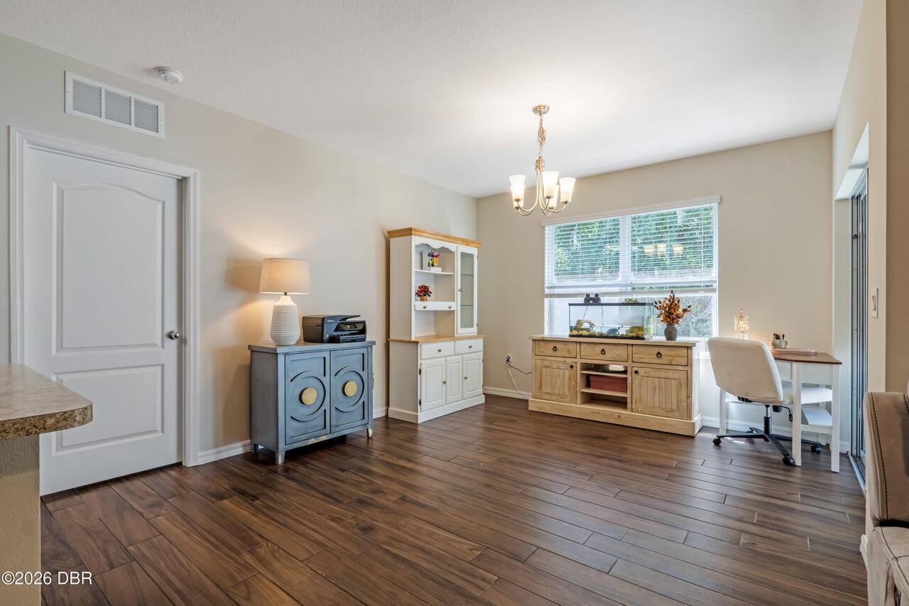 Listing Photo 18