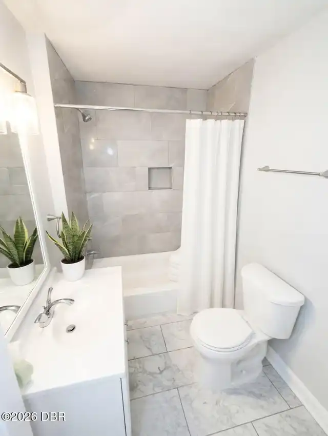 Listing Photo 10