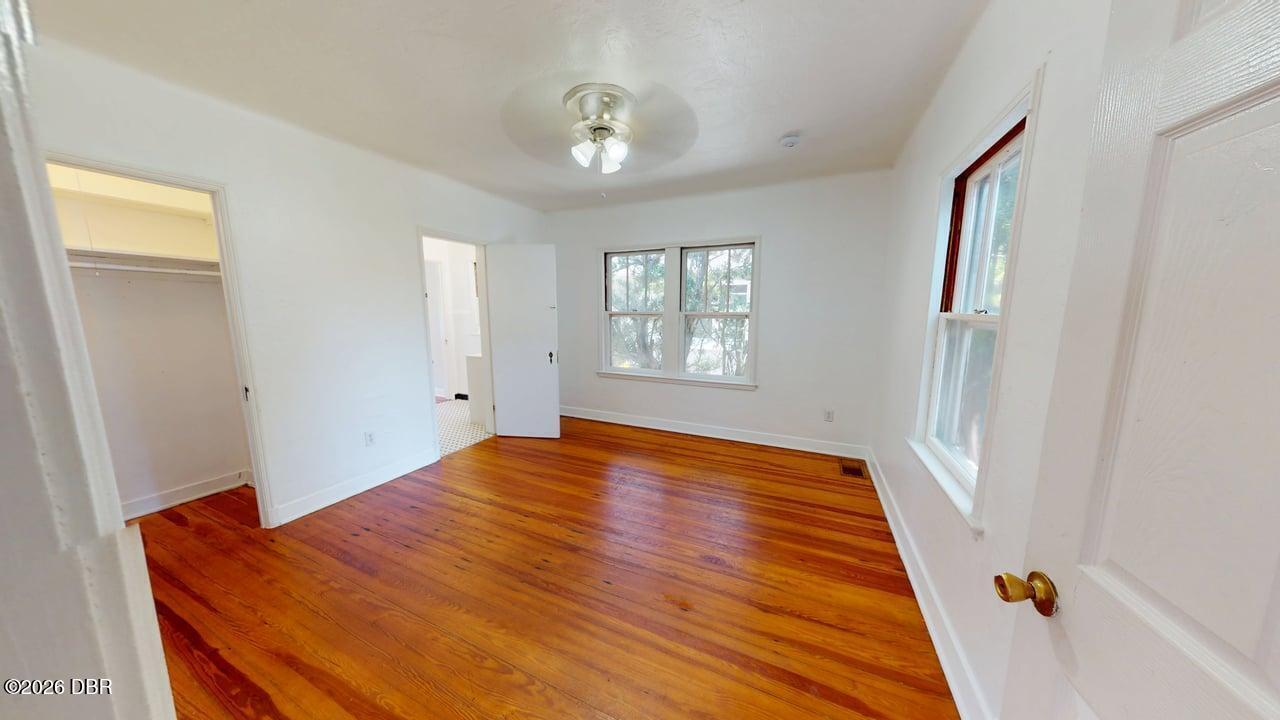 Listing Photo 7
