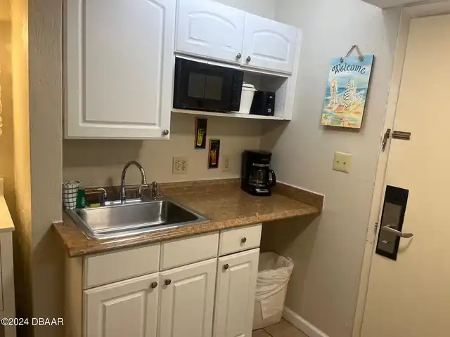 Listing Photo 7