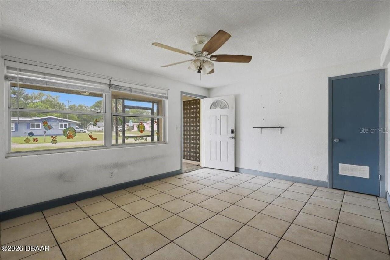 Listing Photo 10